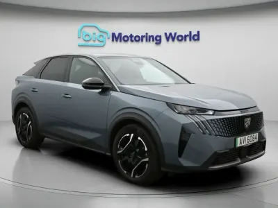 Used Peugeot 3008 Allure 156 kW (213 HP) 2024 Blue SUV