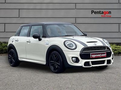 Used Mini Cooper S Sport 188 HP (138 kW) 2019 White Hatchback