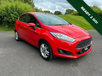 Used Ford Fiesta Zetec 82 HP (60 kW) 2016 Red Hatchback