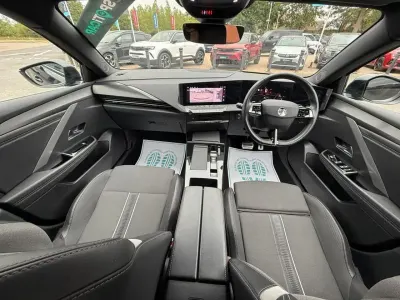 Used Vauxhall Astra S 128 HP (94 kW) 2023 Black Hatchback