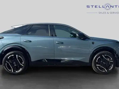 Used Peugeot e-3008 GT 152 kW (207 HP) 2025 Blue SUV