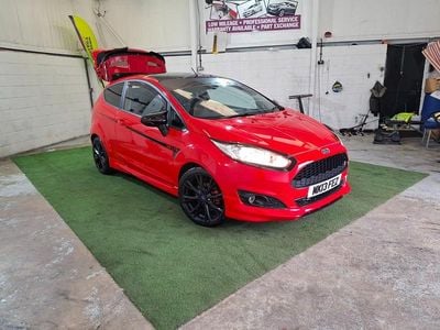 Red Used 2015 Ford Fiesta Zetec Hatchback | £3,500 (Good price)