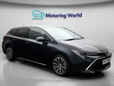 Używany Toyota Corolla 140 KM (102 kW) 2023 Niebieski Kombi