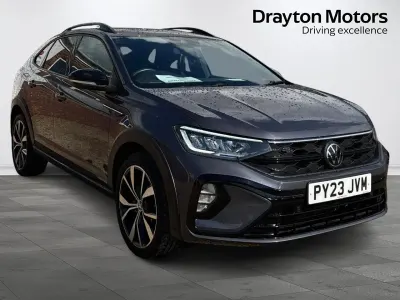 Begagnad VW Taigo R-line 150 HK (110 kW) 2023 Grå SUV