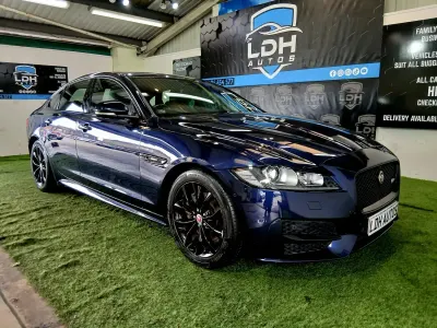 Used Jaguar XF R-Sport 180 HP (132 kW) 2018 Blue Sedan