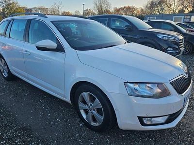 White Used 2016 Skoda Octavia Business Line Estate | £4,495 (Fair price)