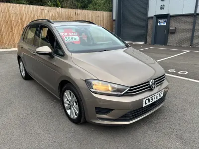 Used VW Golf Sportsvan SE 2017 Gold MPV
