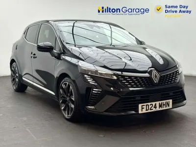 Used Renault Clio V Techno 140 HP (102 kW) 2024 Black Hatchback