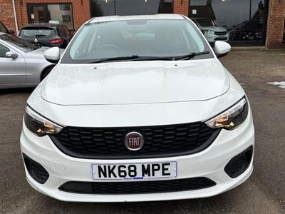 Used Fiat Tipo Easy 120 HP (88 kW) 2018 White Hatchback