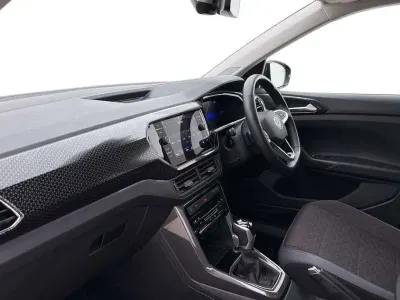 Used VW T-Cross SEL 110 HP (80 kW) 2022 Black SUV