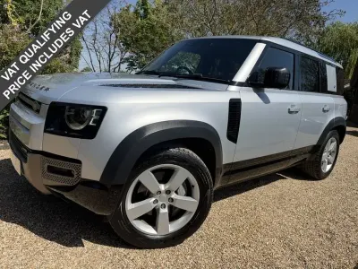 Usado Land Rover Defender SE Dynamic 400 HP (294 kW) 2022 Prateado SUV