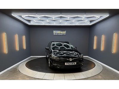 Second-hand Vauxhall Astra SRi 145 CP (106 kW) 2021 Negru Hatchback