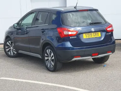 Usado Suzuki SX4 SZ-T 111 CV (81 kW) 2019 Azul Utilitario