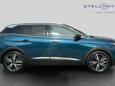 Used Peugeot 3008 Premium 222 HP (163 kW) 2022 Blue SUV