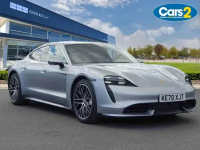 Begagnad Porsche Taycan 500 kW (680 HK) 2020 Silver Sedan