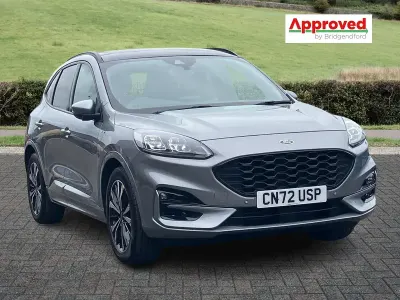 Begagnad Ford Kuga ST-Line X 150 HK (110 kW) 2022 Silver SUV