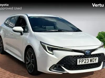 Używany Toyota Corolla Sport 192 KM (141 kW) 2023 Biały Kombi