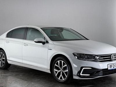 White Used 2021 VW Passat GTE Sedan | £13,200 (Good price)