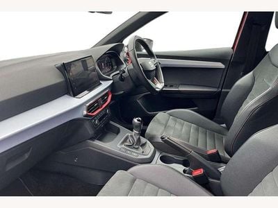 Używany Seat Ibiza FR Sport 110 KM (80 kW) 2022 Czerwony Hatchback