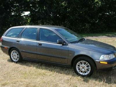 Used Volvo V40 122 HP (89 kW) 2004 Estate