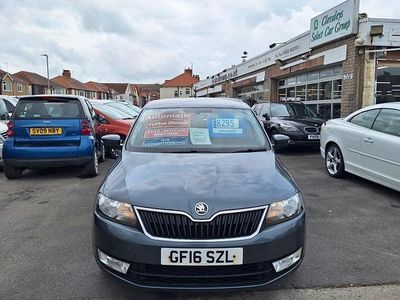 Grey Used 2016 Skoda Rapid SE Hatchback | £7,495 (Expensive)