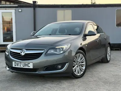 Second-hand Vauxhall Insignia Design Edition 2017 Gri Hatchback