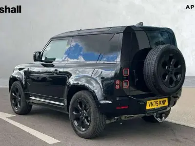 Used Land Rover Defender SE Dynamic 249 HP (183 kW) 2025 Metallic  santorini black SUV