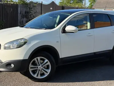 Second-hand Nissan Qashqai +2 Acenta 117 CP (86 kW) 2013 Alb SUV