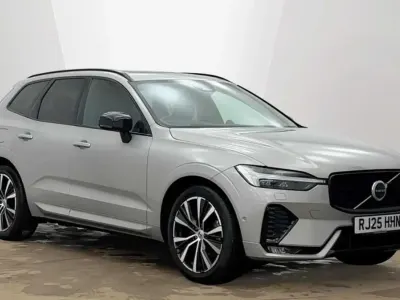 Usado Volvo XC60 Ultra 247 HP (181 kW) 2025 Prateado SUV