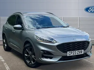 Käytetty Ford Kuga ST-Line 150 HP (110 kW) 2023 Hopea Katumaasturi