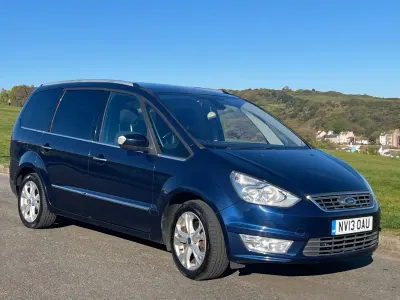 Usado Ford Galaxy Titanium 2013 Azul Monovolumen