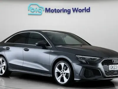 Begagnad Audi A3 S-Line 150 HK (110 kW) 2023 Grå Sedan