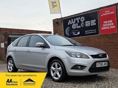 Used Ford Focus Zetec 2009 Silver Hatchback