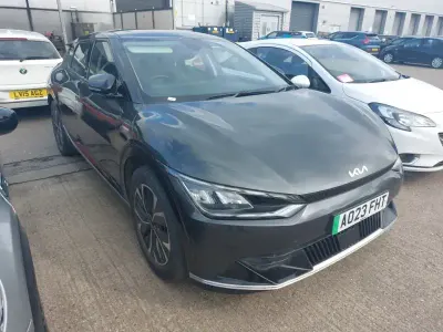 Begagnad Kia EV6 Air 166 kW (226 HK) 2023 Grå SUV