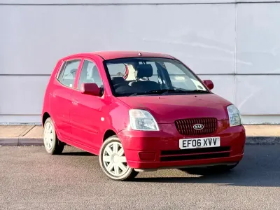 Used Kia Picanto LX 64 HP (47 kW) 2006 Red Hatchback