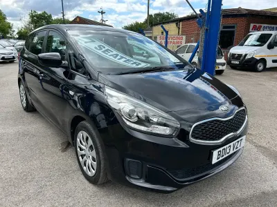 Used Kia Carens