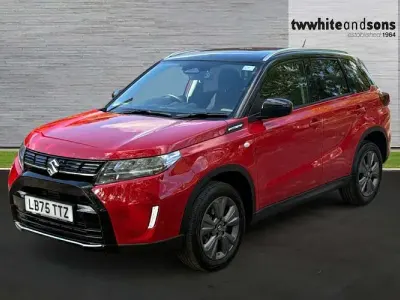 Used Suzuki Vitara 129 HP (94 kW) 2025 Bright red + cosmic black roof SUV