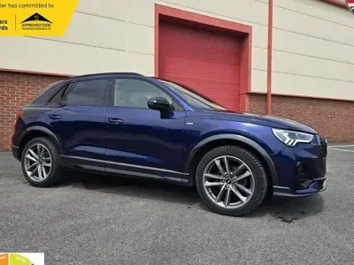 Used Audi Q3 Black Edition 150 HP (110 kW) 2022 Blue SUV