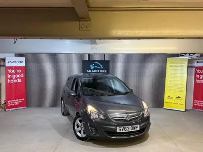 Second-hand Vauxhall Corsa 100 CP (73 kW) 2013 Gri Hatchback