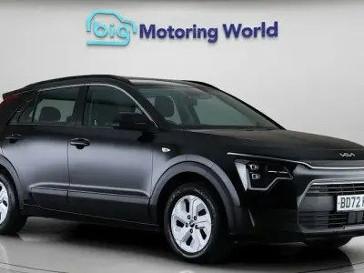 Używany Kia Niro 141 KM (103 kW) 2023 Czarny SUV