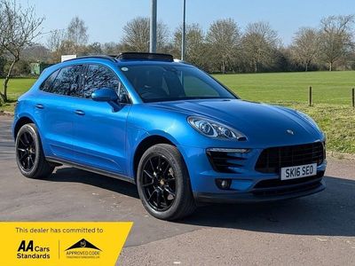 Used Porsche Macan 258 HP (189 kW) 2016 Blue SUV