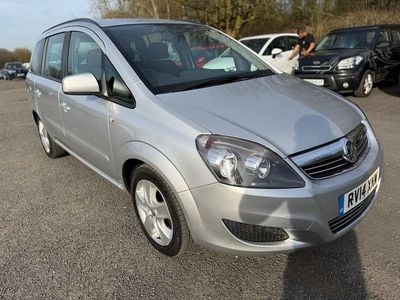 Begagnad Vauxhall Zafira 120 HK (88 kW) 2014 Silver Minibuss