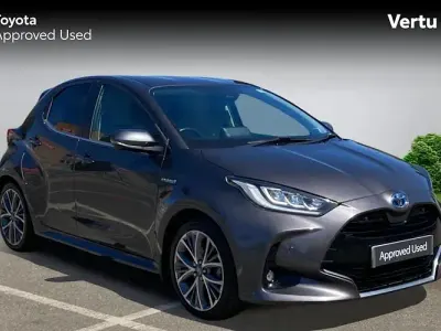 Usado Toyota Yaris Hybrid 116 CV (85 kW) 2025 Utilitario