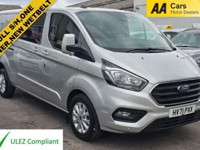 Begagnad Ford Transit Custom Limited 170 HK (125 kW) 2021 Silver Van
