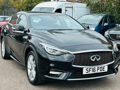 Infiniti Q30