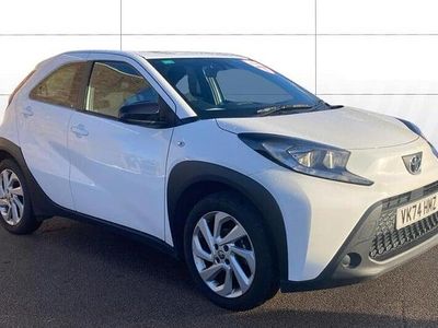Used Toyota Aygo X PURE 72 HP (52 kW) 2024 White SUV