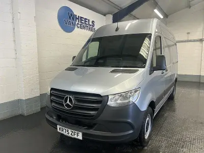 Begagnad Mercedes Sprinter 148 HK (108 kW) 2025 Silver Van
