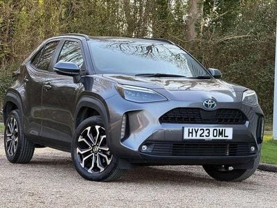 Used Toyota Yaris Cross Design 113 HP (83 kW) 2023 Grey SUV