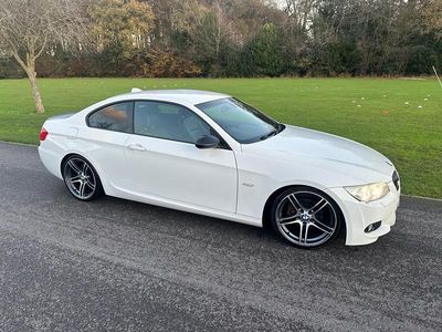 White Used 2012 BMW 318 Sport Line Coupe | £2,995 (Fair price)