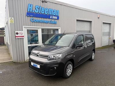 Used Citroën Berlingo 75 HP (55 kW) 2019 Grey MPV